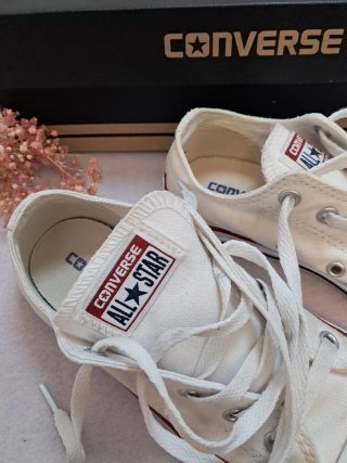 Converse All Star blancas talla 32 con caja