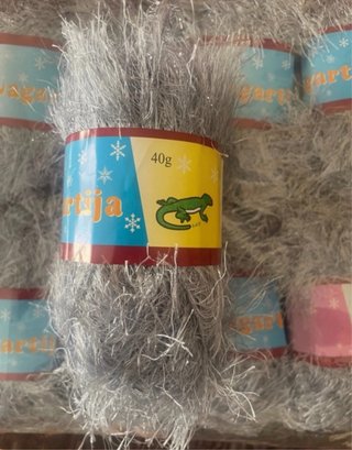 Hilo fantasía pelo plateado