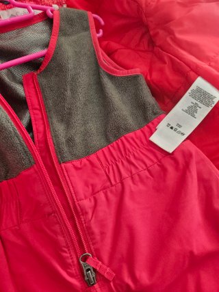 Columbia. Conjunto de nieve rosa/blanco.