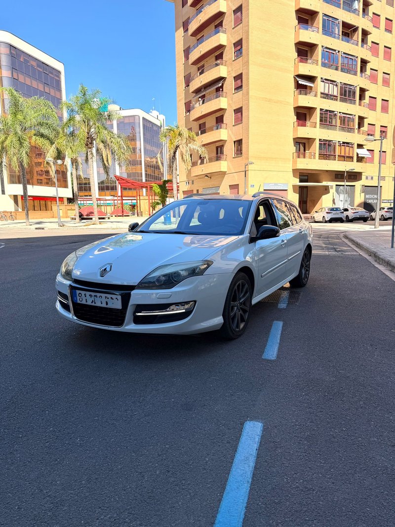 Renault Laguna 2014 - foto 1