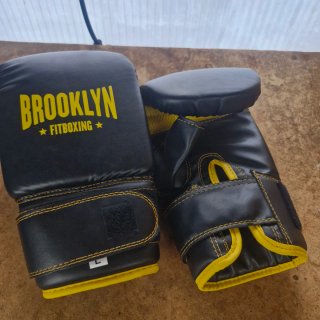 Guantes Brooklyn Fitboxing Negros y Amarillos