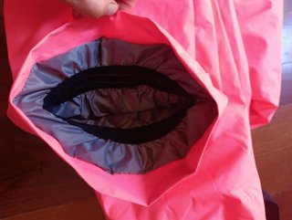Pantalón de esquí rosa con tirantes