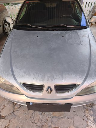 RENAULT MÉGANE COUPÉ 1.4 16V 95 CV – AÑO 2000
