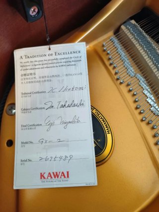 Piano de cola Kawai GX-2
