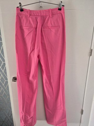 Pantalón rosa Bershka T36