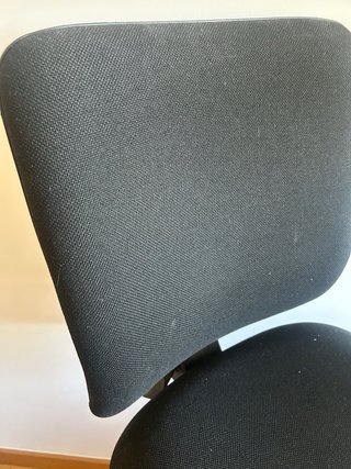 Silla de oficina giratoria con ruedas