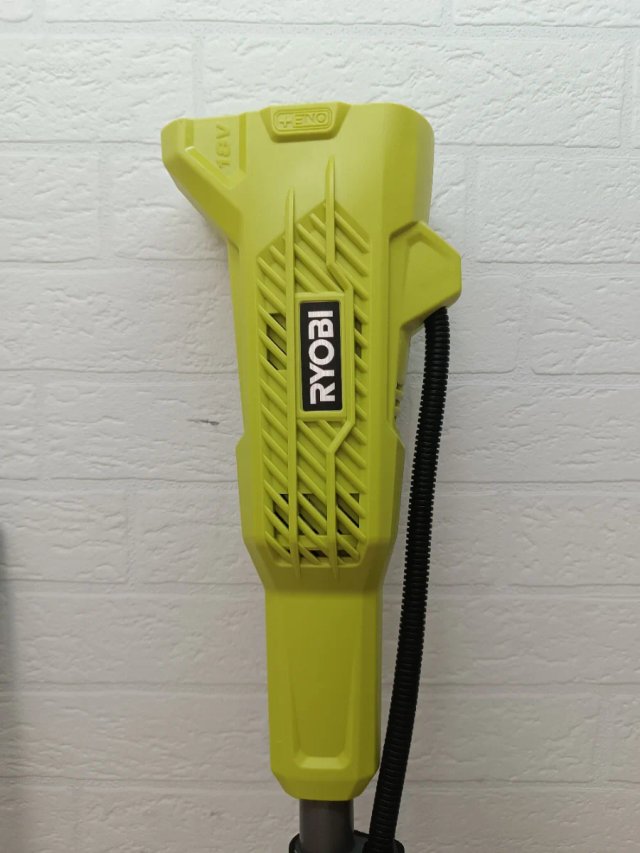 Desbrozadora Ryobi 18V Inalámbrica