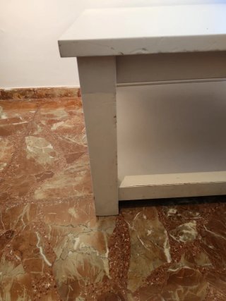 Mesa de centro de madera blanca,
