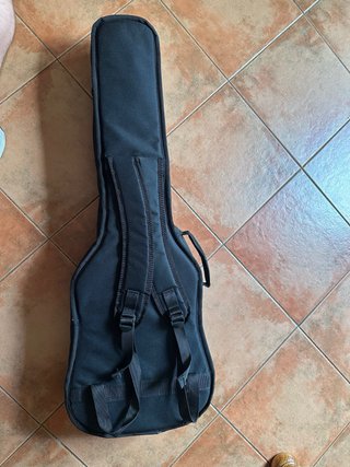 Guitarra Harley Benton RG-Junior BK con funda.