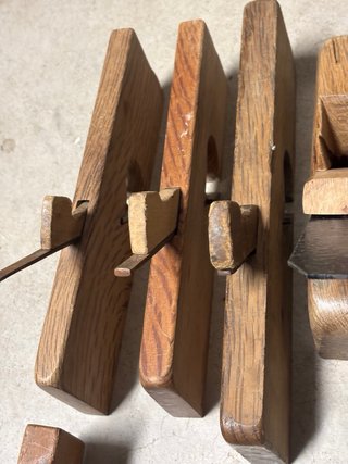 Juego de herramientas de carpintería antiguas