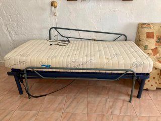 Cama articulada con colchón