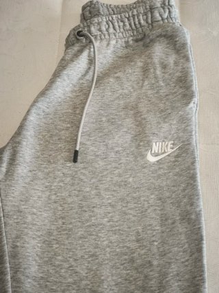 Pantalón chándal Nike Gris