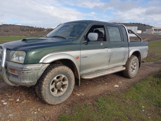 Mitsubishi L 200 1999