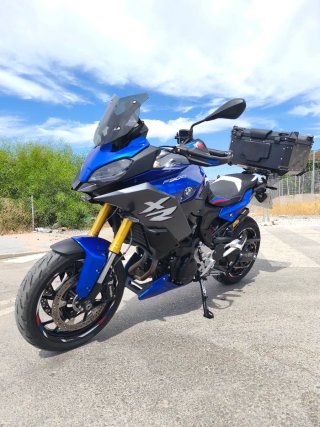 BMW F900XR