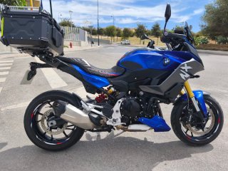 BMW F900XR
