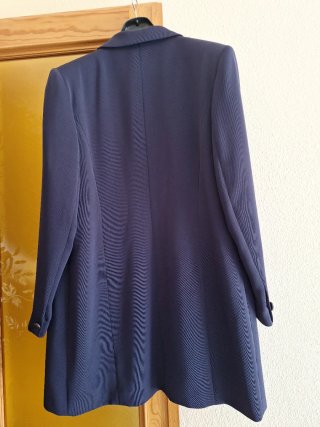 Traje azul chaqueta larga y vestido