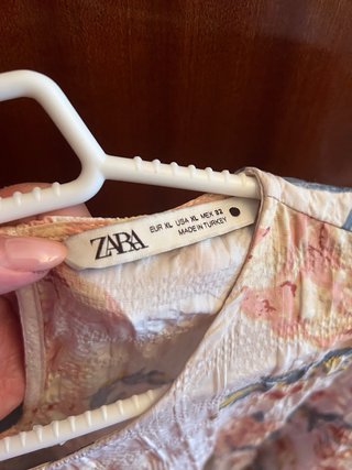 Vestido Zara floral XL