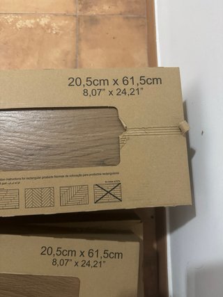 Suelo porcelánico imitación madera Nogal