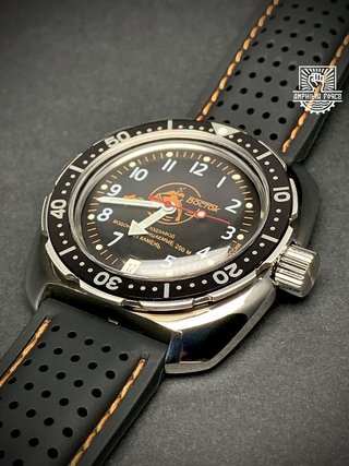 Vostok Amphibia 710380 Orange Scuba Dude. Nuevo