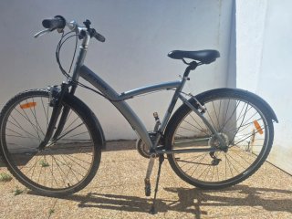 Bicicleta B'TWIN gris