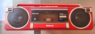 Radio Cassette National Roja Plata