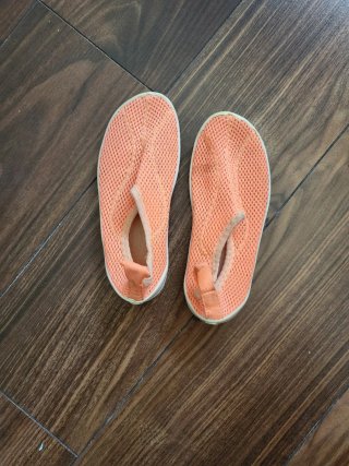 Zapatillas de baño talla 28/29 Decathlon