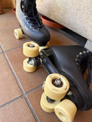 Patines Oxelo 4 Ruedas Negros talla 36 -38 + casco