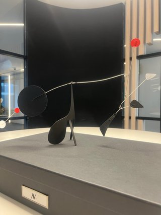 Escultura cinética de escritorio