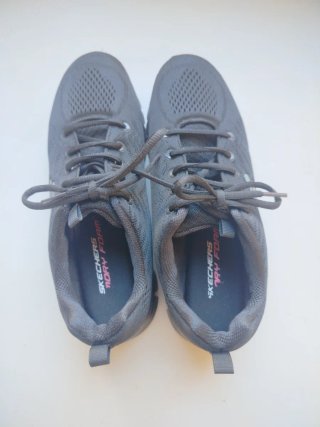 Skechers Memory Foam Mujer Talla 39