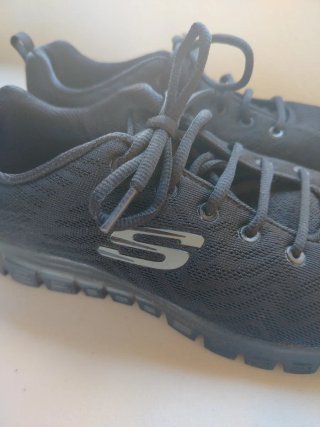 Skechers Memory Foam Mujer Talla 39
