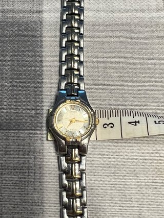 Reloj Citizen Mujer Oro y Plata