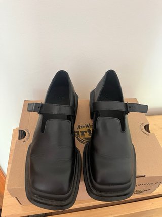 Dr. Martens Maybole Mary Jane negras