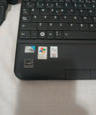 Portatile Toshiba NB200 Nero