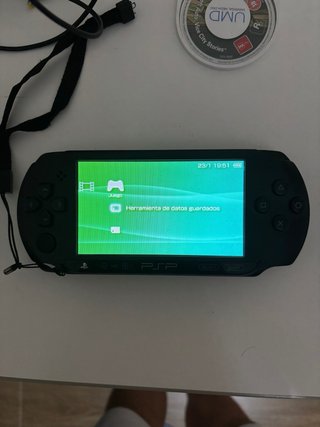 PSP Street Negra + GTA Vice City + Caricatore