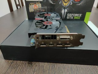 ASUS Strix GeForce GTX 960 2GB OC Edition
