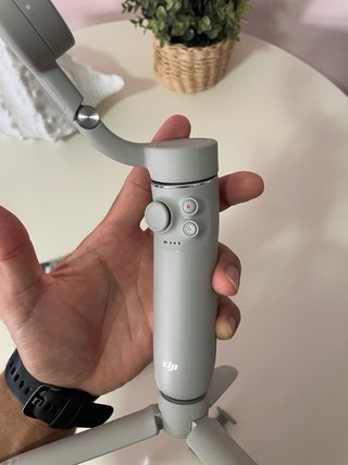 Estabilizador DJI OM 5 Gris