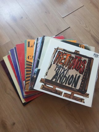 22 álbumes vinilo Cantautor/Protesta