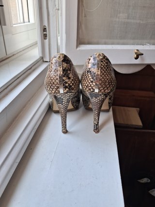 Decolleté peep-toe - Guess