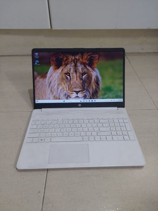 Portatile HP Ryzen 5 Bianco