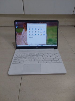 Portatile HP Ryzen 5 Bianco