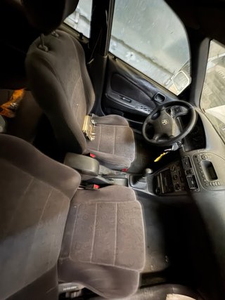 Toyota Corolla 1998