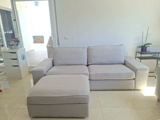 Sofá IKEA 3 plazas con puff