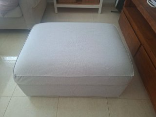 Sofá IKEA 3 plazas con puff