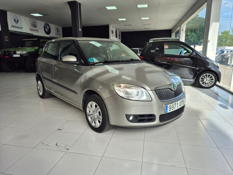Škoda Fabia 1.2 Young 2010