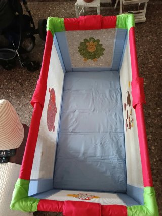 Cuna de viaje plegable