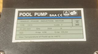 BOMBA Y DEPURADORA PISCINA.