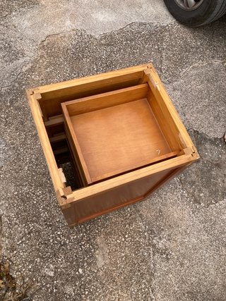 Cajonera de pino provenzal (falta tabla superior)