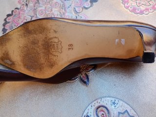 Zapatos de piel mujer marrones con tacón