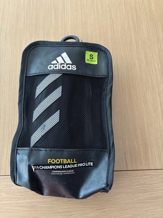 Espinilleras Fútbol Adidas Talla S