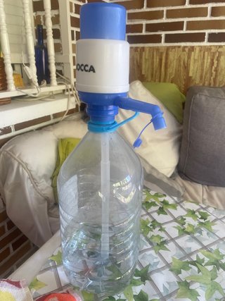 Bomba dispensadora agua para botella
